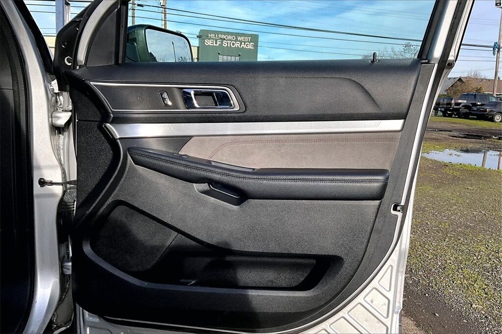 2017 Ford Explorer XLT OR