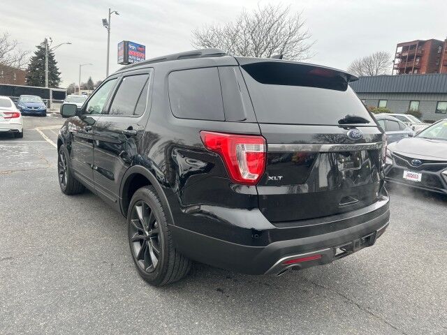 2017 Ford Explorer XLT Worcester MA 2017 Ford Explorer XLT Worcester MA