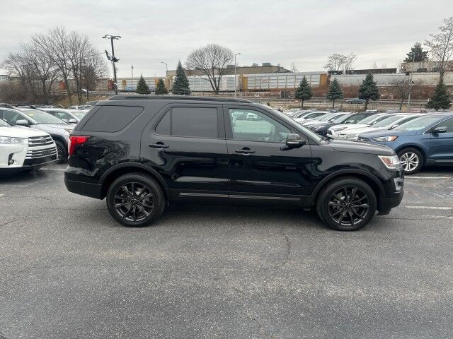 2017 Ford Explorer XLT Worcester MA 2017 Ford Explorer XLT Worcester MA