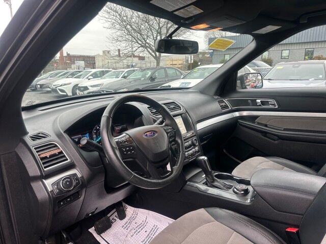 2017 Ford Explorer XLT Worcester MA 2017 Ford Explorer XLT Worcester MA