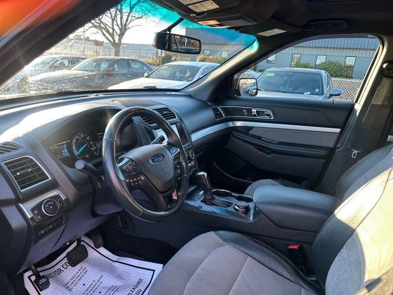 2017 Ford Explorer XLT Worcester MA 2017 Ford Explorer XLT Worcester MA