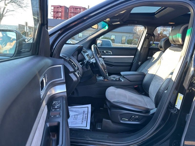 2017 Ford Explorer XLT Worcester MA 2017 Ford Explorer XLT Worcester MA