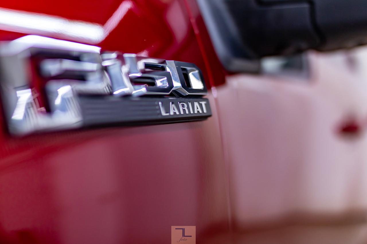 2017 Ford F-150 4x4 Super Crew Lariat FX4 Leather Roof Nav Red Deer AB