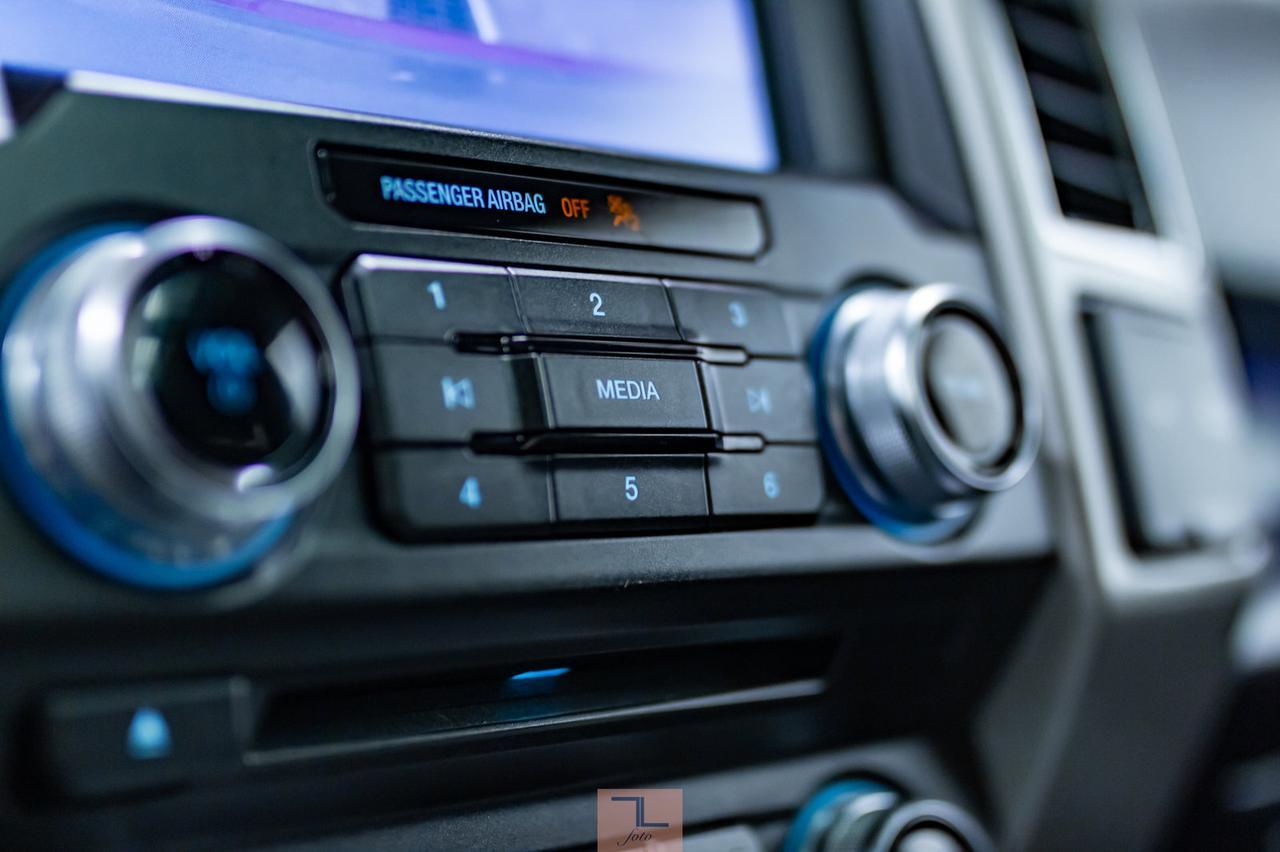 2017 Ford F-150 4x4 Super Crew Lariat FX4 Leather Roof Nav Red Deer AB