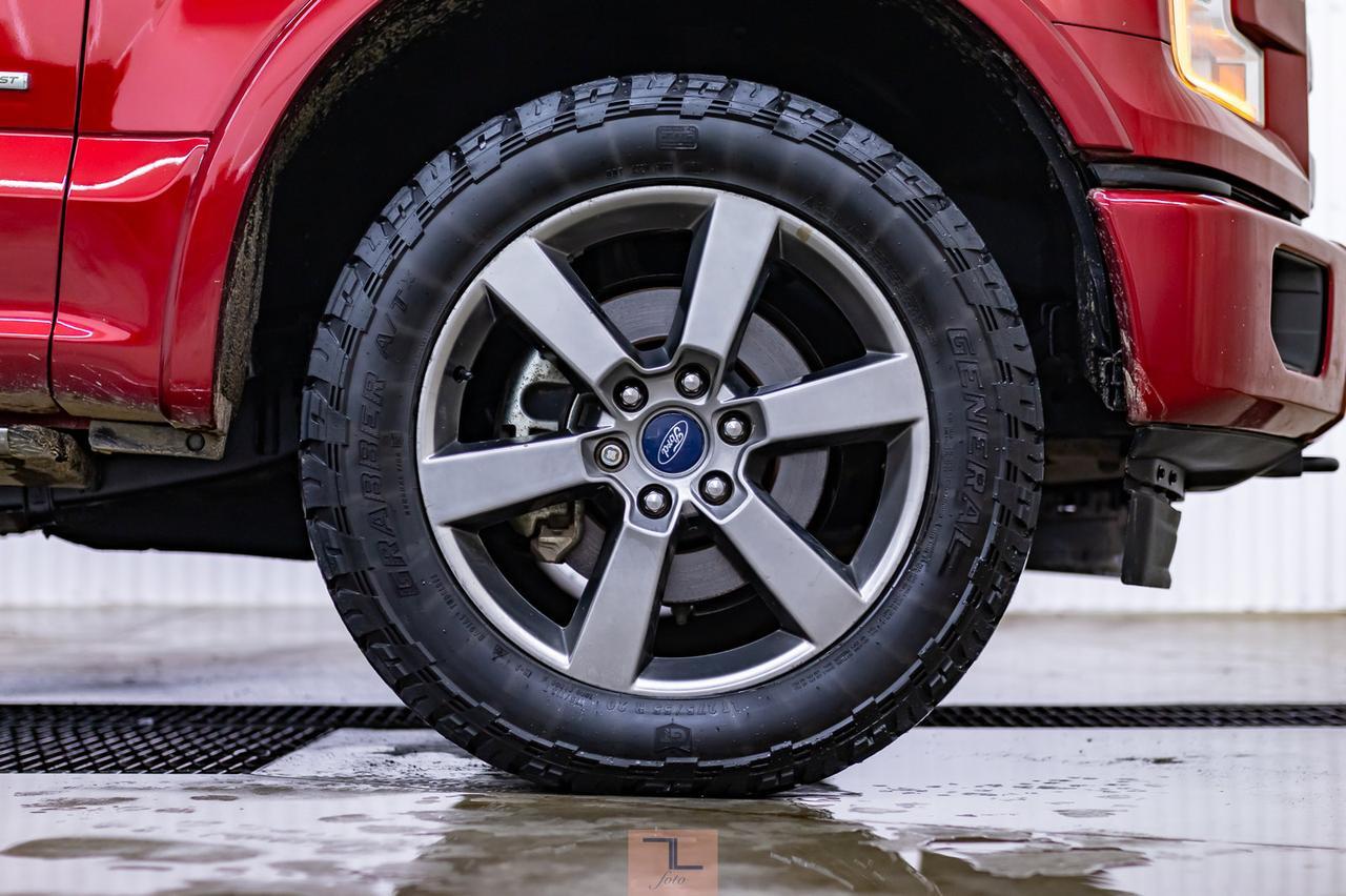 2017 Ford F-150 4x4 Super Crew Lariat FX4 Leather Roof Nav Red Deer AB