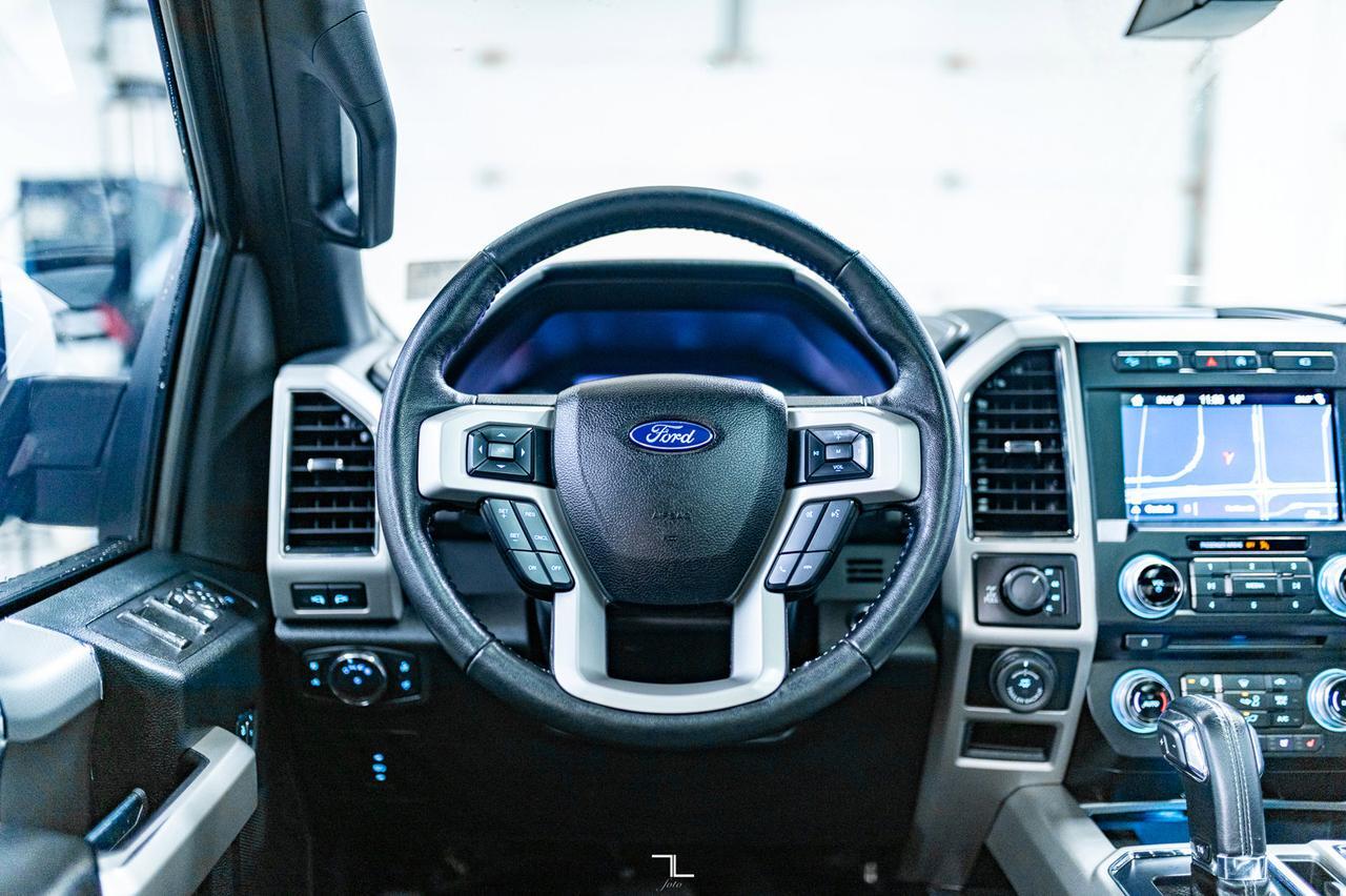 2017 Ford F-150 4x4 Super Crew Lariat Leather Roof Nav BCam Red Deer AB