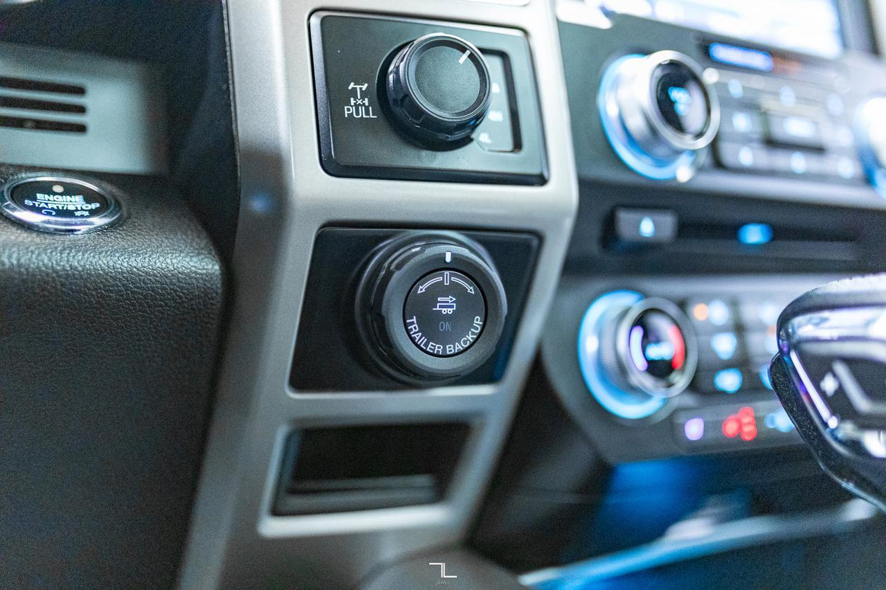 2017 Ford F-150 4x4 Super Crew Lariat Leather Roof Nav BCam Red Deer AB