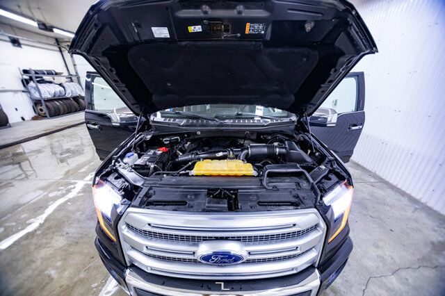 2017 Ford F-150 4x4 Super Crew Platinum Longbox Leather Roof Nav Red Deer AB