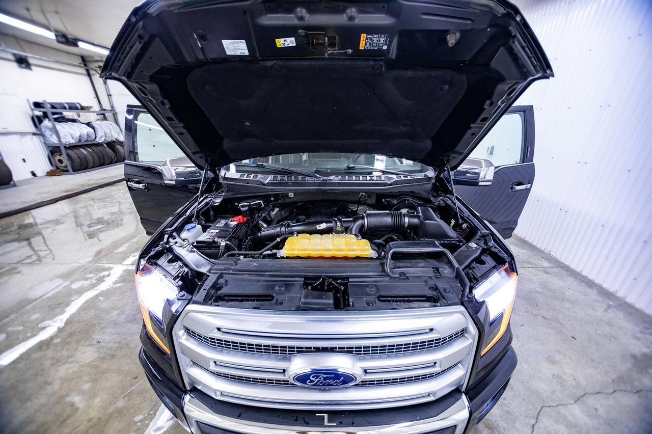 2017 Ford F-150 4x4 Super Crew Platinum Longbox Leather Roof Nav Red Deer AB