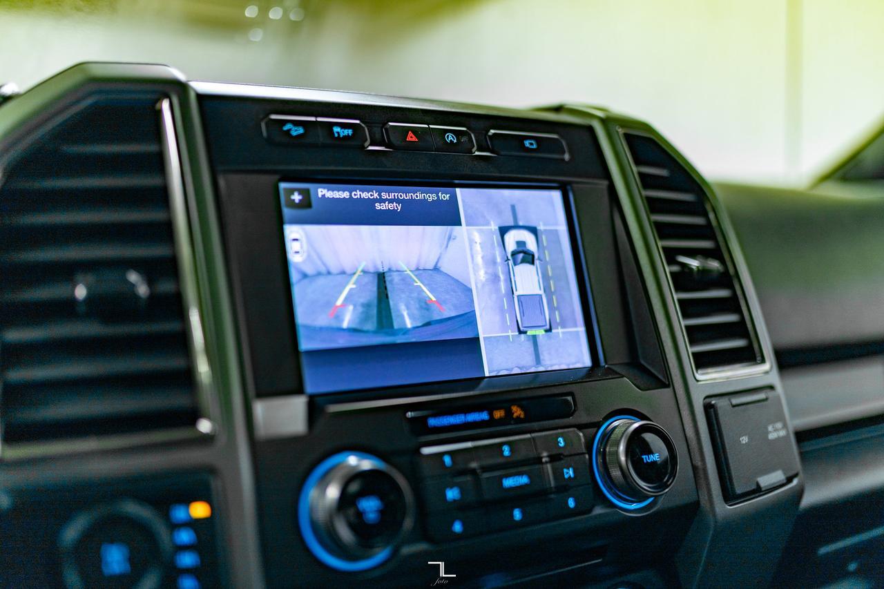 2017 Ford F-150 4x4 Super Crew Raptor Leather Roof Nav BCam Red Deer AB