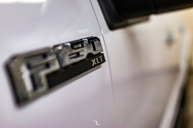 2017 Ford F-150 4x4 Super Crew XLT FX4 Longbox Nav Roof BCam Red Deer AB