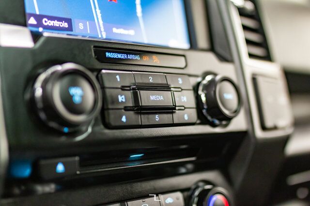 2017 Ford F-150 4x4 Super Crew XLT FX4 Longbox Nav Roof BCam Red Deer AB