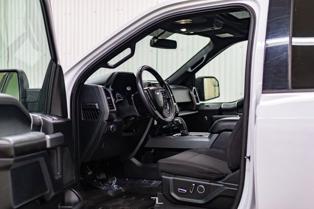 2017 Ford F-150 4x4 Super Crew XLT FX4 Longbox Nav Roof BCam Red Deer AB