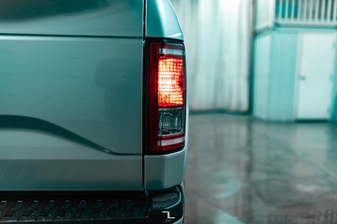 2017 Ford F-150 4x4 Super Crew XLT FX4 Nav BCam Red Deer AB