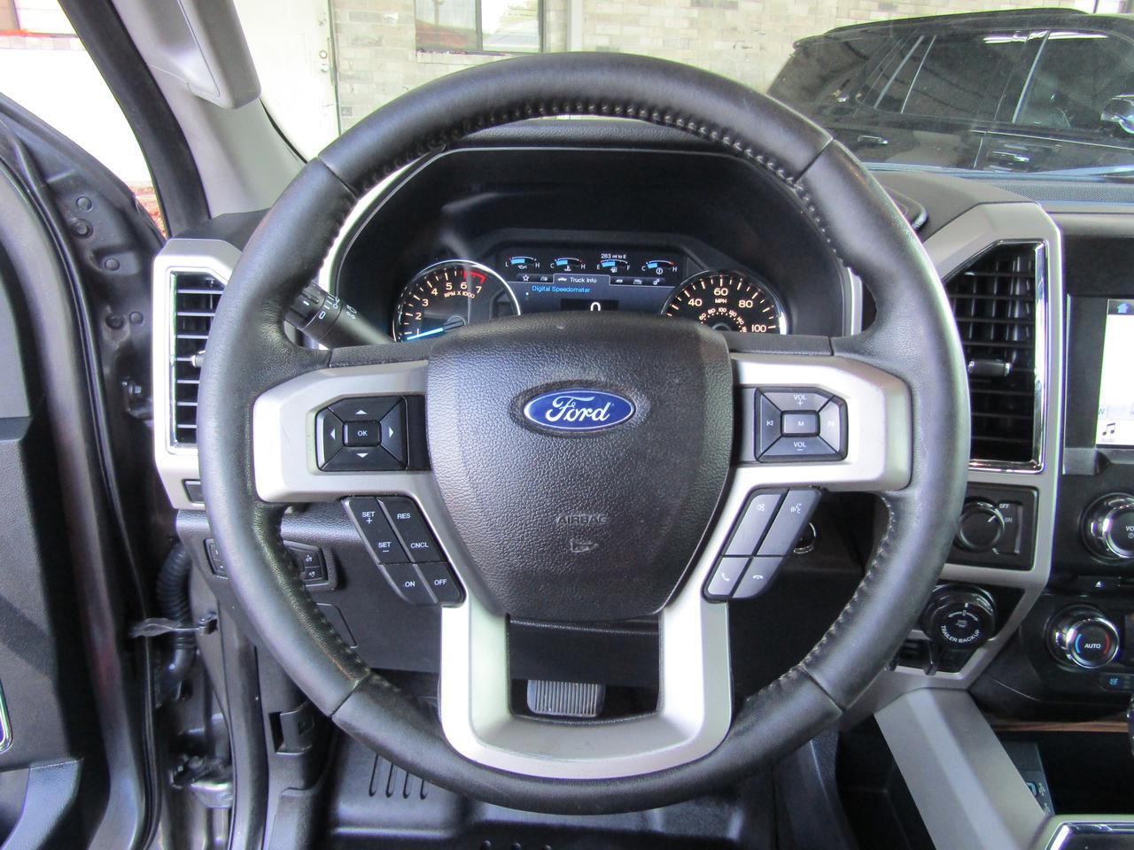 2017 Ford F-150 Lariat 2WD SuperCrew 5.5 Box Grand Prairie TX