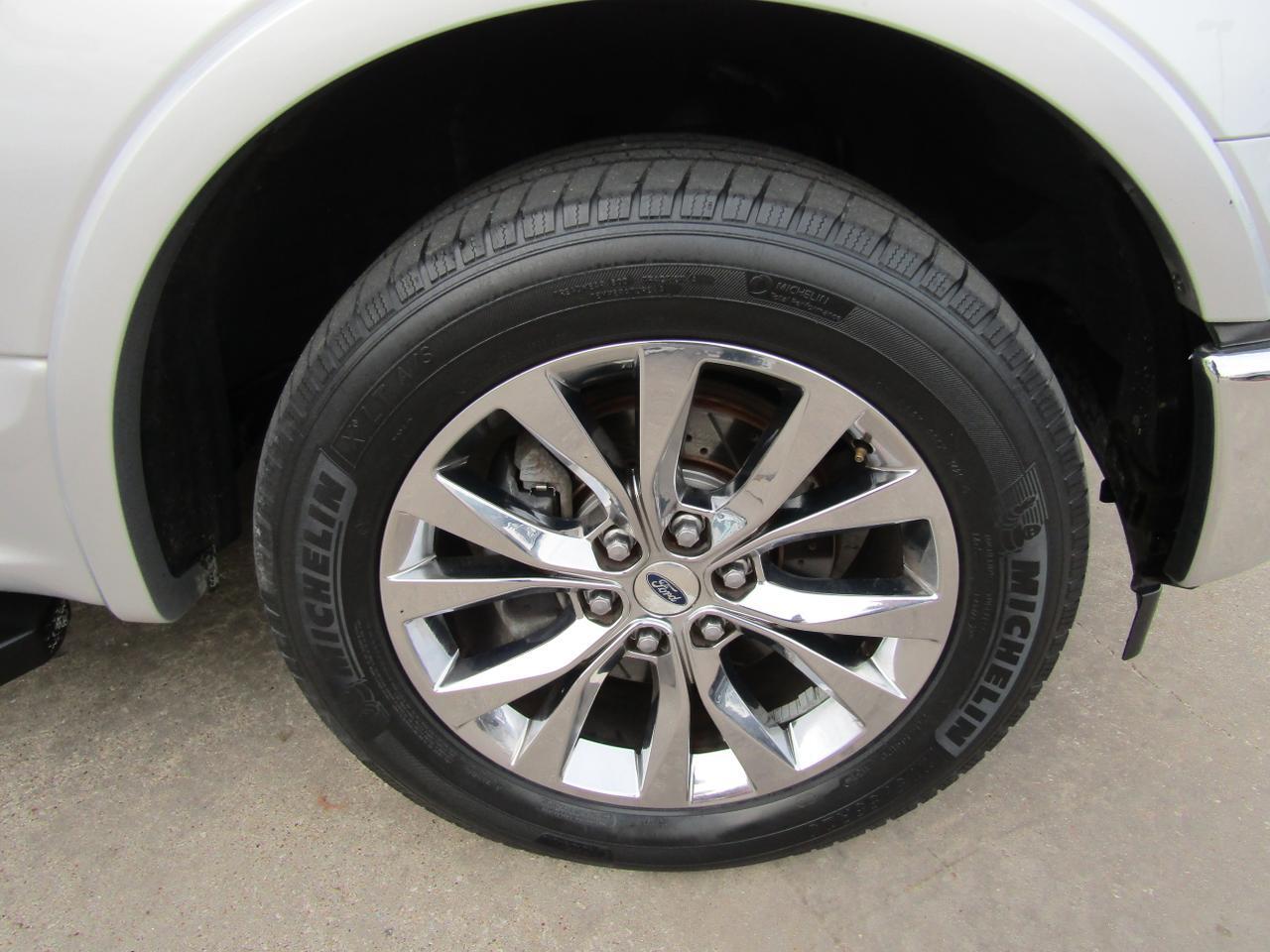 2017 Ford F-150 Lariat 2WD SuperCrew 5.5 Box Grand Prairie TX