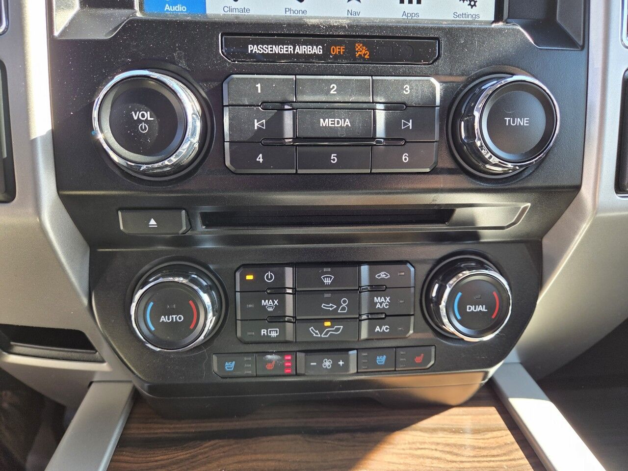 2017 Ford F-150 Lariat Charlton MA