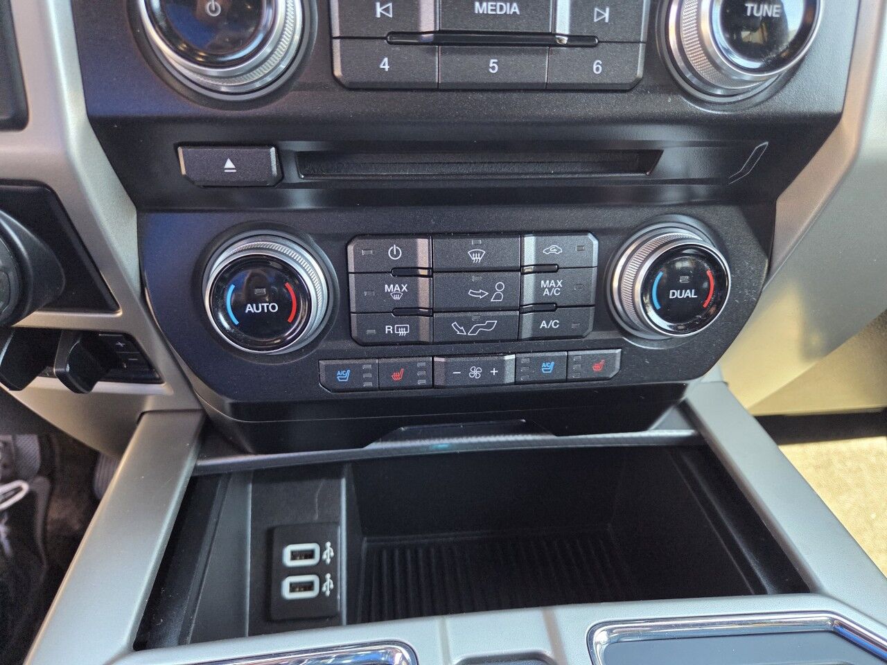 2017 Ford F-150 Lariat Charlton MA