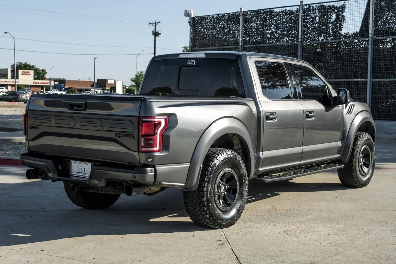2017 Ford F-150 Raptor photo 4