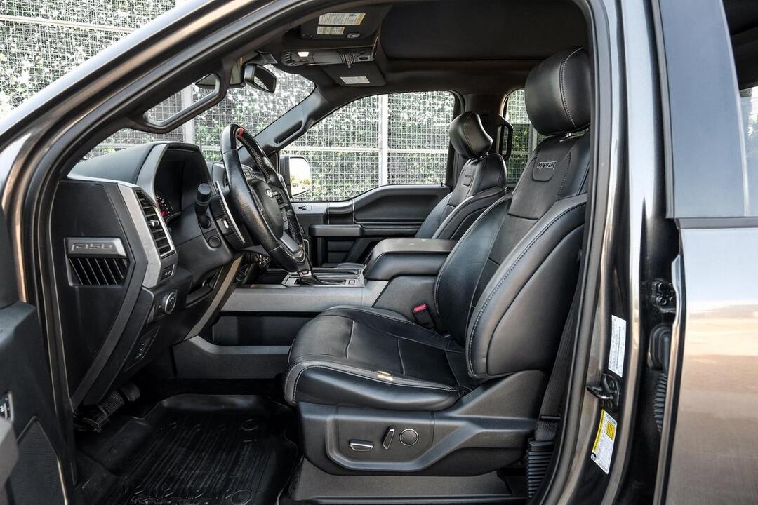 2017 Ford F-150 Raptor photo 54