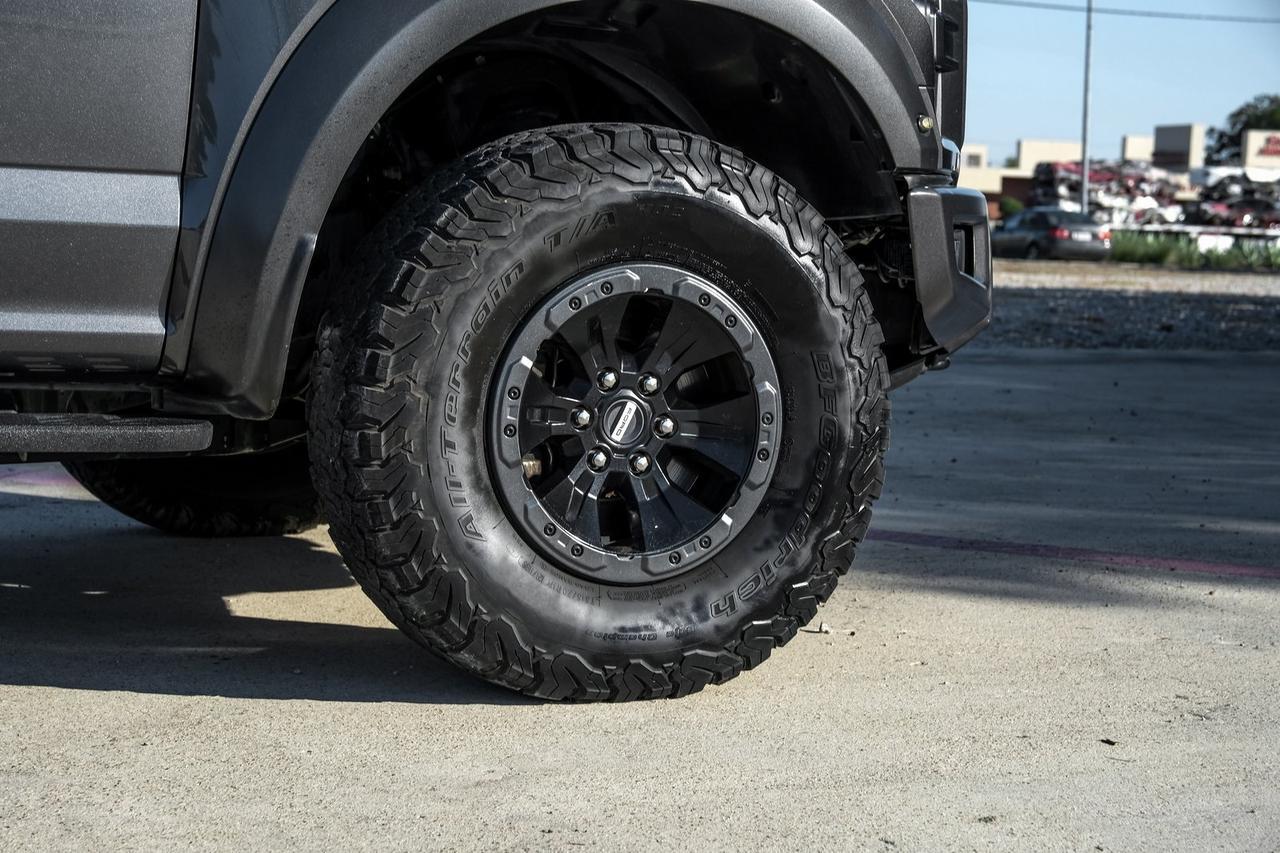 2017 Ford F-150 Raptor photo 49