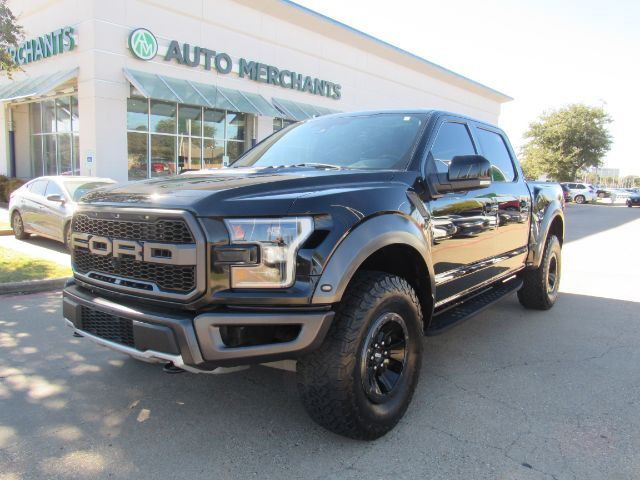 2017 Ford F-150 Raptor SuperCrew 4WD