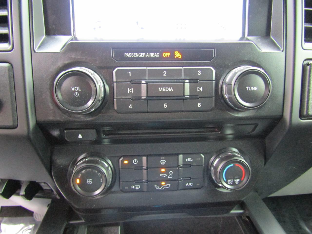 2017 Ford F-150 XL 2WD SuperCrew 5.5 Box Grand Prairie TX