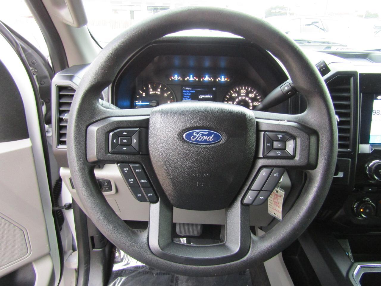 2017 Ford F-150 XL 2WD SuperCrew 5.5 Box Grand Prairie TX