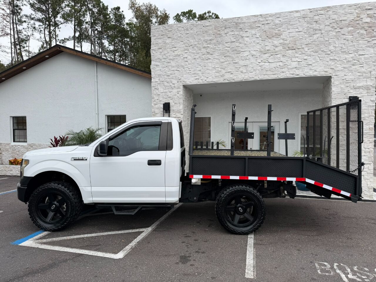 2017 Ford F-150 XLT 2WD Reg Cab 8&apos; Box Jacksonville FL