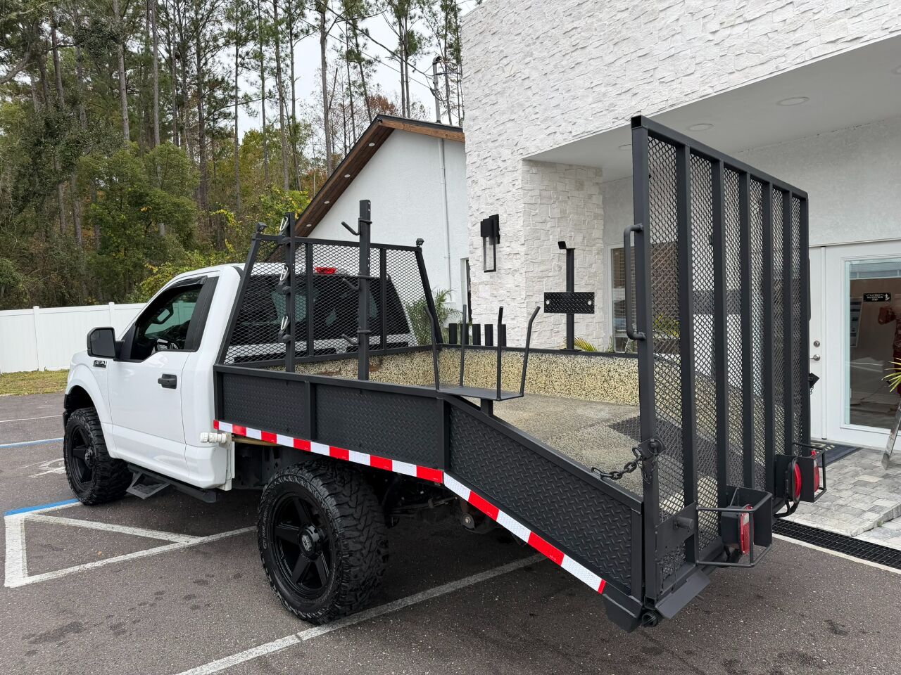 2017 Ford F-150 XLT 2WD Reg Cab 8&apos; Box Jacksonville FL