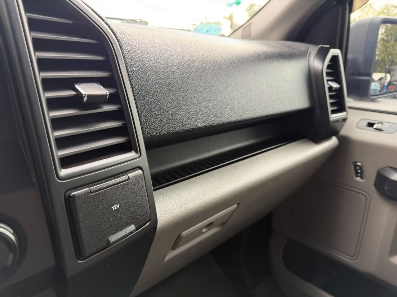 2017 Ford F-150 XLT 2WD Reg Cab 8&apos; Box Jacksonville FL