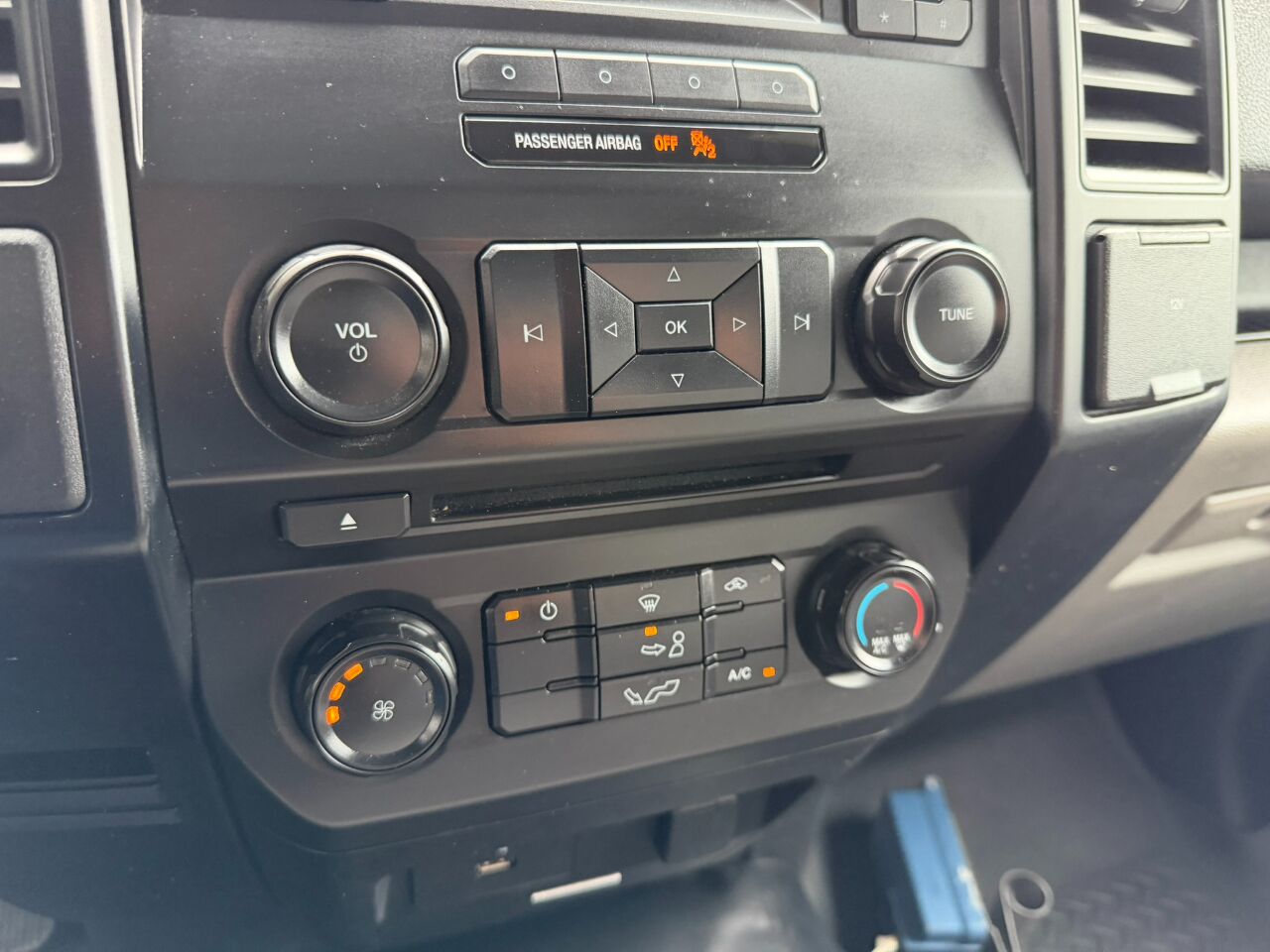 2017 Ford F-150 XLT 2WD Reg Cab 8&apos; Box Jacksonville FL