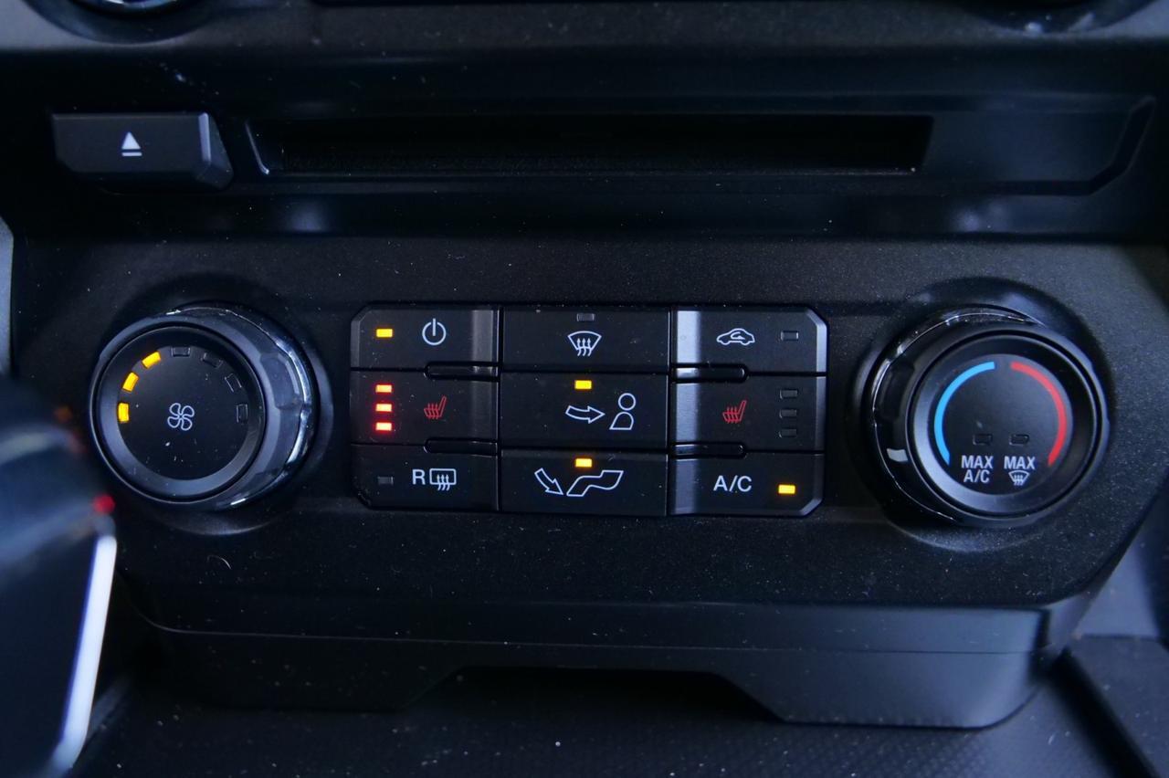 2017 Ford F-150 XLT 4X4 / Tow Package / Pano Sunroof / Heated Seats! Lincolnton NC