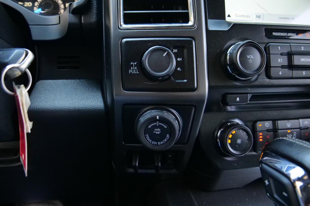 2017 Ford F-150 XLT 4X4 / Tow Package / Pano Sunroof / Heated Seats! Lincolnton NC