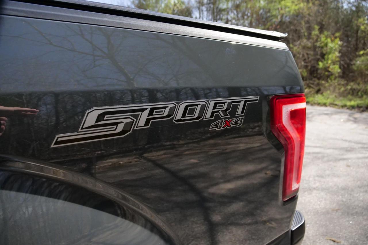 2017 Ford F-150 XLT 4X4 / Tow Package / Pano Sunroof / Heated Seats! Lincolnton NC