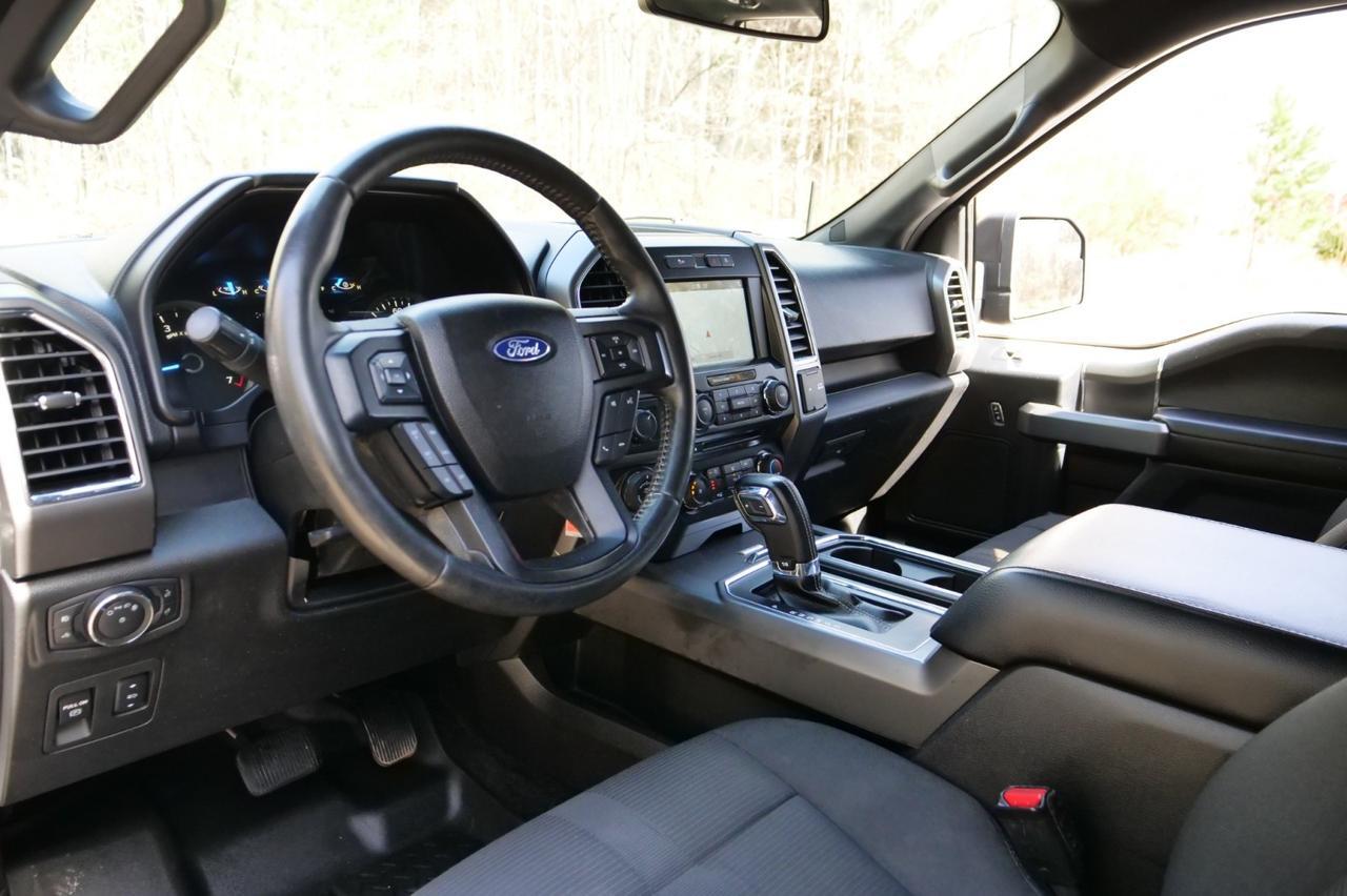 2017 Ford F-150 XLT 4X4 / Tow Package / Pano Sunroof / Heated Seats! Lincolnton NC