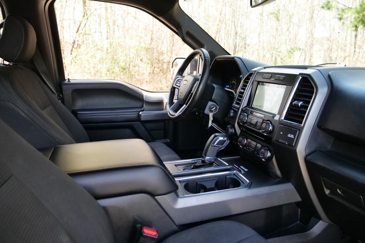 2017 Ford F-150 XLT 4X4 / Tow Package / Pano Sunroof / Heated Seats! Lincolnton NC