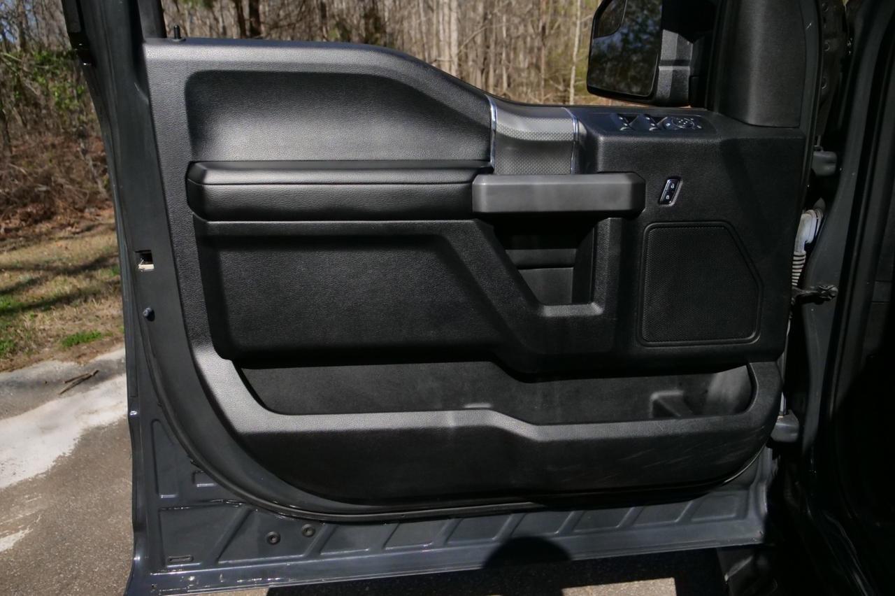 2017 Ford F-150 XLT 4X4 / Tow Package / Pano Sunroof / Heated Seats! Lincolnton NC