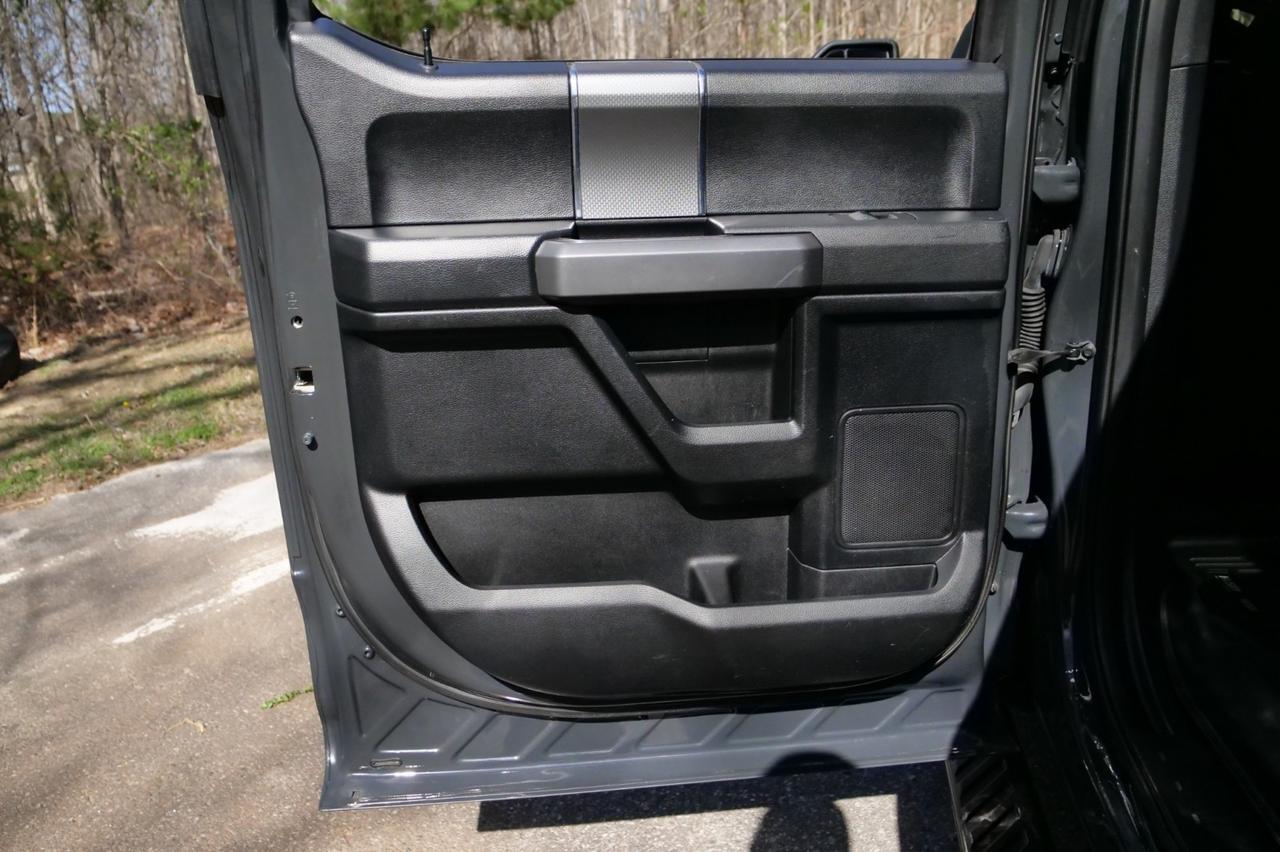 2017 Ford F-150 XLT 4X4 / Tow Package / Pano Sunroof / Heated Seats! Lincolnton NC