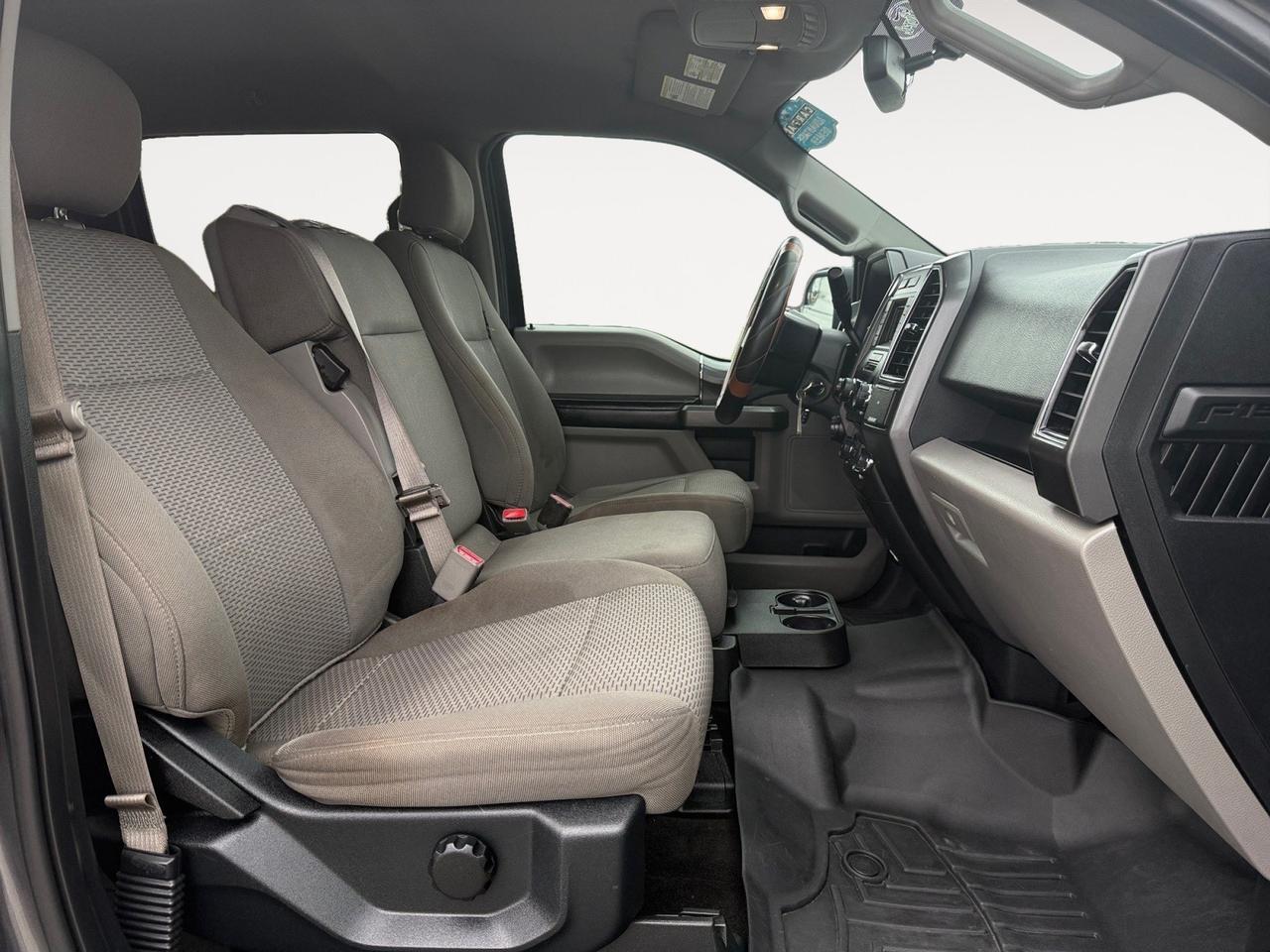 2017 Ford F-150 XLT, BACKUP CAMERA, BED COVER, RUNNING BOARDS, TOW PACKAGE, POWER AND HEATED MIRRORS, OFF ROAD TIRES, COME AND TEST DRIVE THIS FORD F-150 TODAY! Norfolk VA