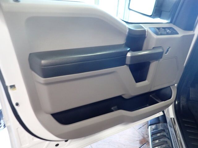 2017 Ford F-150 XLT SUPERCREW NAVI 4WD TORONTO MAPLE LEAF EDITION Listowel ON