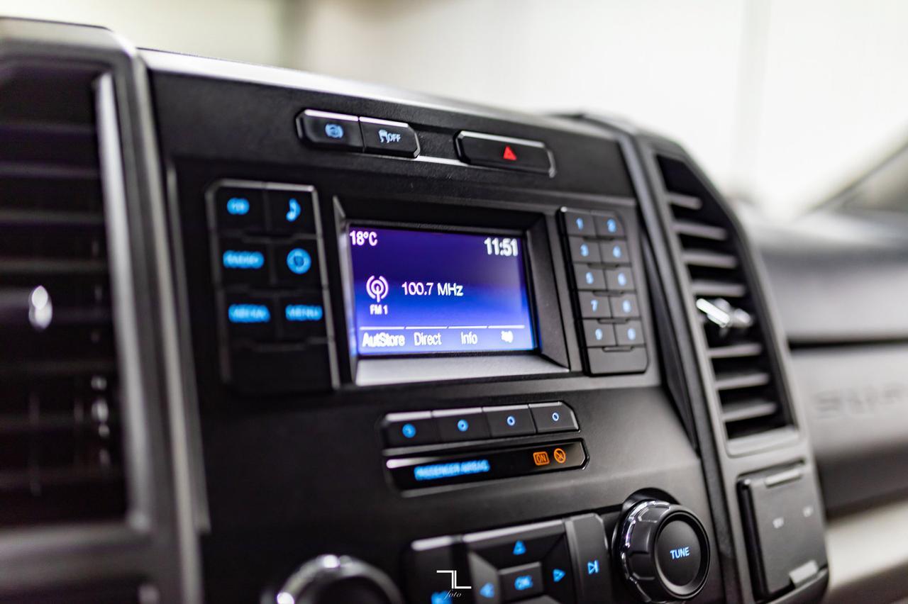 2017 Ford F-250 4x4 Crew Cab XL Longbox Diesel Topper Red Deer AB