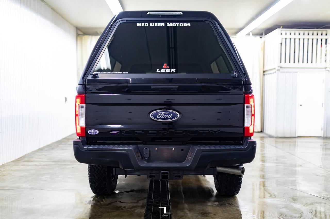 2017 Ford F-250 4x4 Crew Cab XL Longbox Diesel Topper Red Deer AB