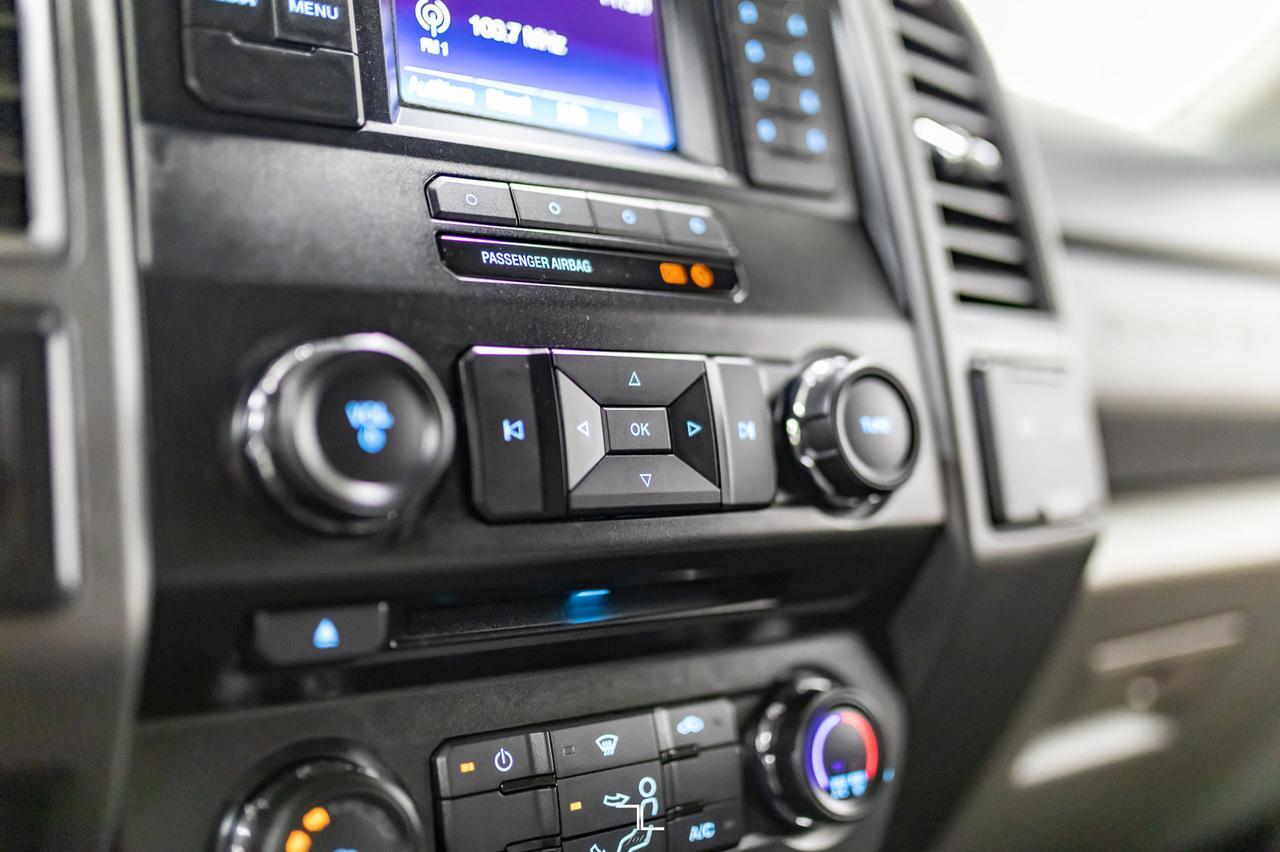 2017 Ford F-250 4x4 Crew Cab XL Longbox Diesel Topper Red Deer AB