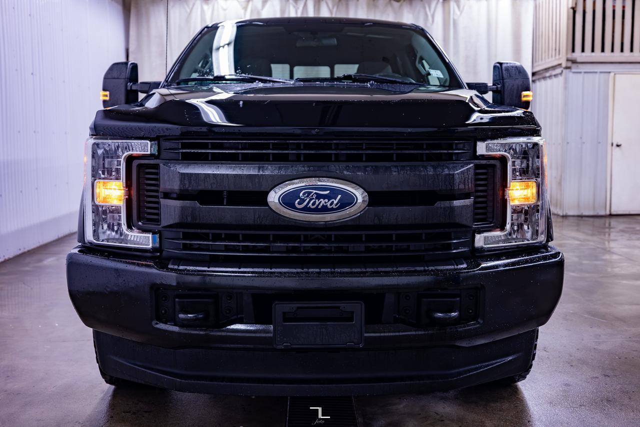 2017 Ford F-250 4x4 Crew Cab XL Longbox Red Deer AB