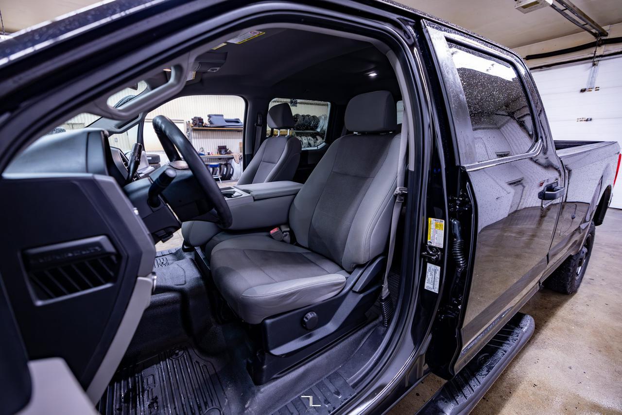 2017 Ford F-250 4x4 Crew Cab XL Longbox Red Deer AB