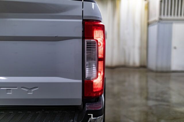 2017 Ford F-250 4x4 Crew Cab XLT BCam Diesel Red Deer AB