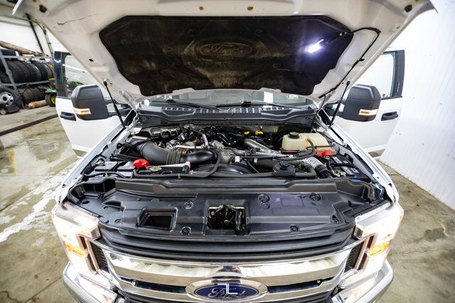 2017 Ford F-250 4x4 Crew Cab XLT BCam Diesel Red Deer AB