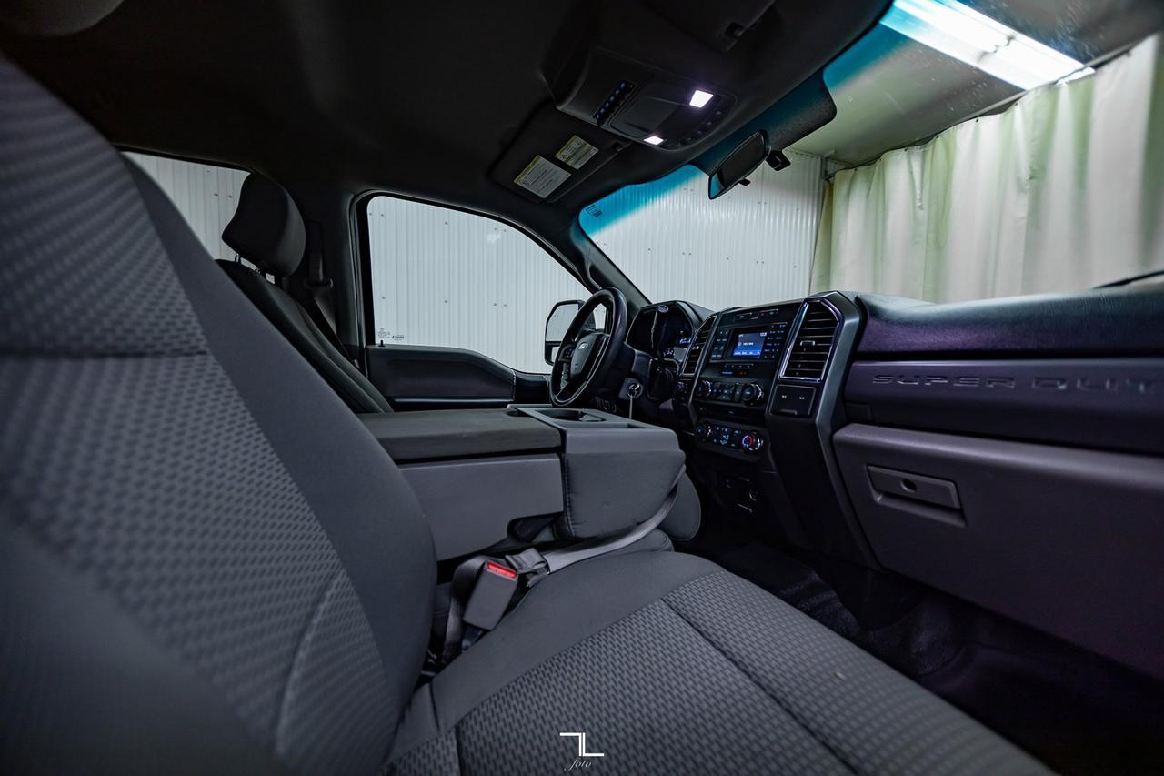 2017 Ford F-250 4x4 Crew Cab XLT BCam Red Deer AB