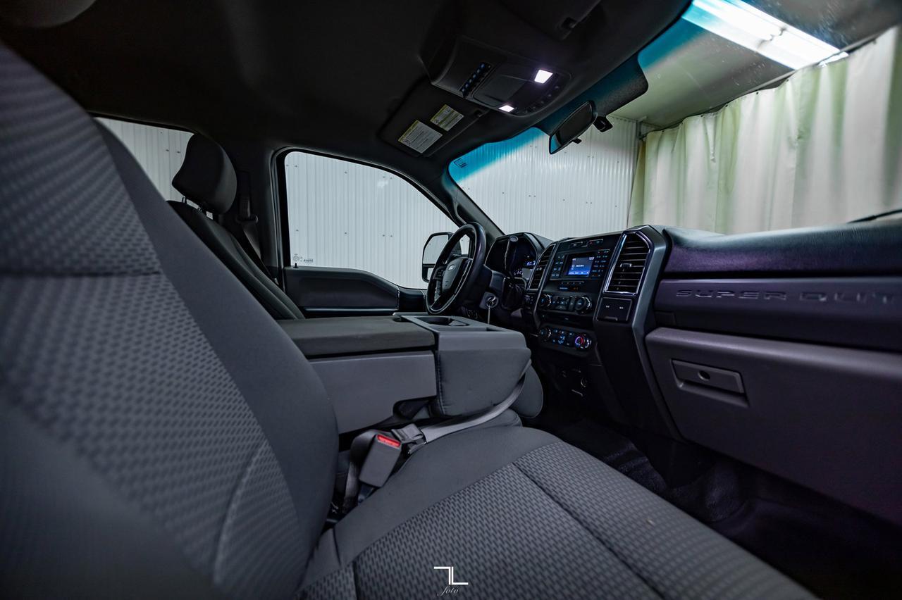 2017 Ford F-250 4x4 Crew Cab XLT BCam Red Deer AB